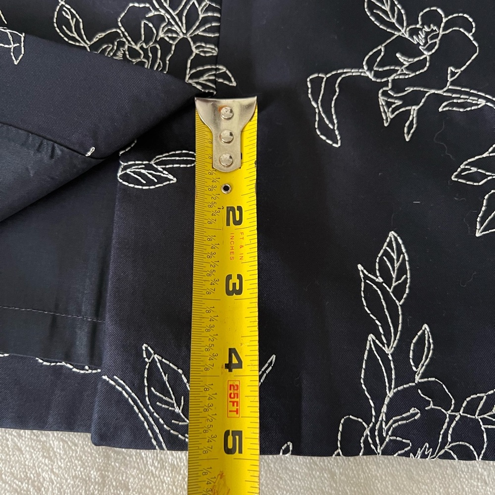 Ann Taylor Floral Embroidered Navy Lined Skirt NWT, Size 2P - Picture 10 of 14